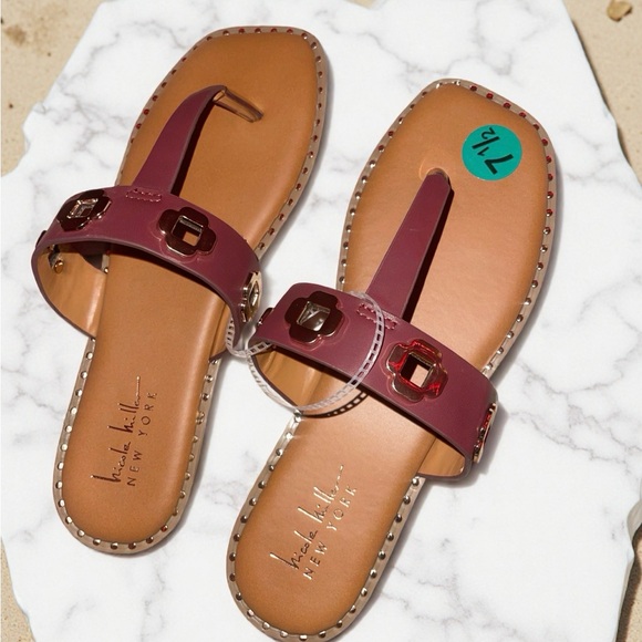 Nicole by Nicole Miller Studded Thong Sandals Size 7.5 New - Picture 2 of 3